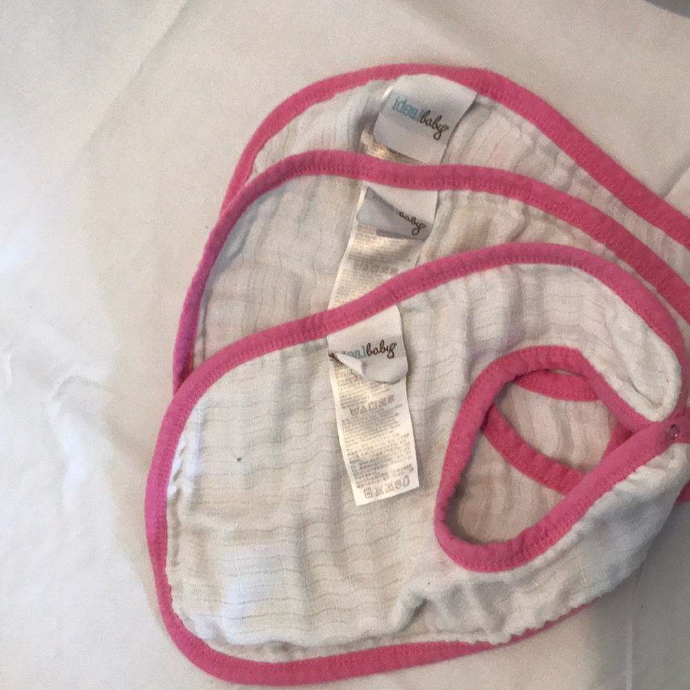 Muslin bib bundle - Picture 2 of 2